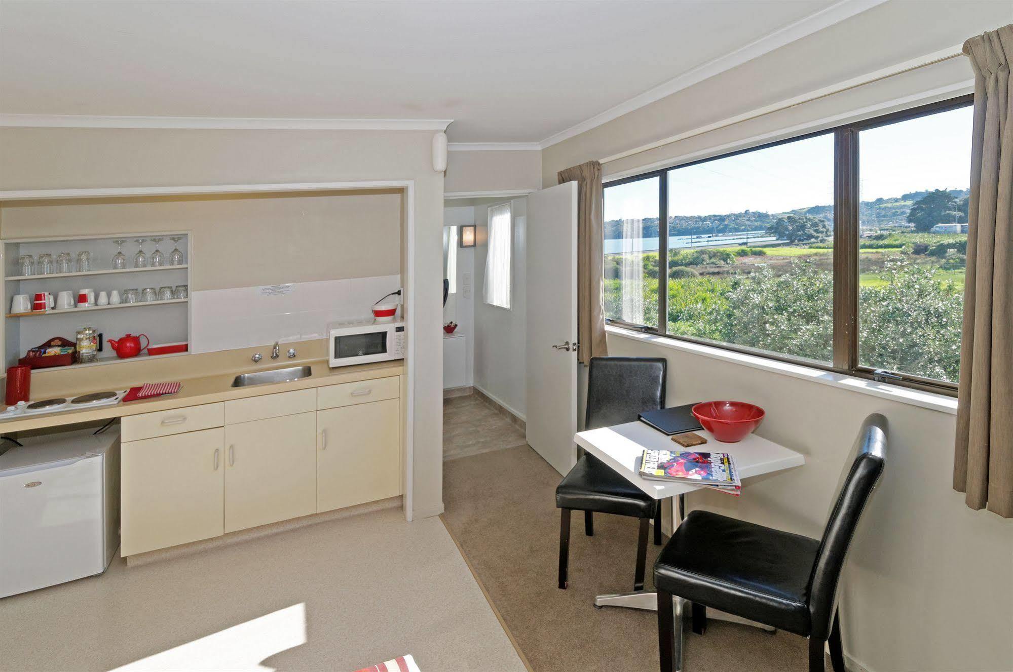 Airport Harbour Motel Auckland Eksteriør billede